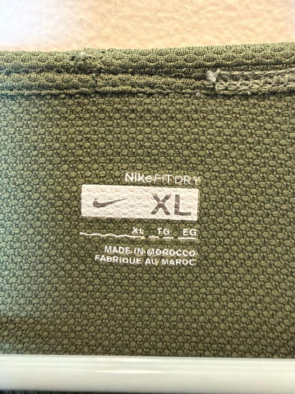Nike FIT DRY T-Shirt Size XL Olive Green Athletic Short Sleeve